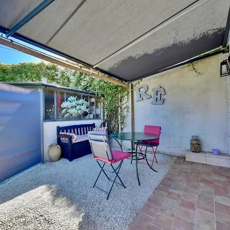 110 L'annexe Cute House